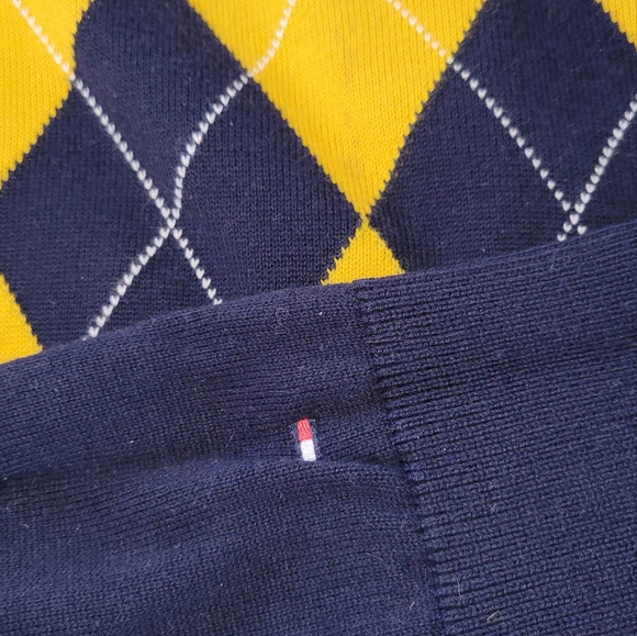Tommy Hilfiger Argyle V-Neck Long Sleeve Womans Sweater - Picture 4 of 9